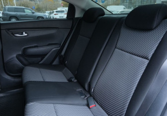 Подержанный автомобиль Kia Rio Sedan 2017 года (17 фото)