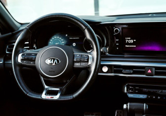 Подержанный автомобиль Kia K5 2020 года (20 фото)