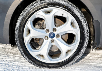 Подержанный автомобиль Ford Mondeo Sedan 2012 года (20 фото)