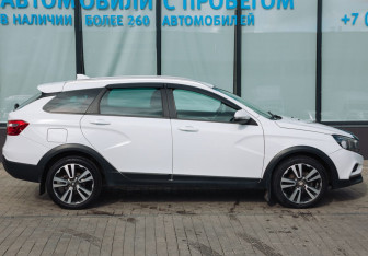 Подержанный автомобиль LADA (ВАЗ) Vesta Wagon 2018 года (6 фото)