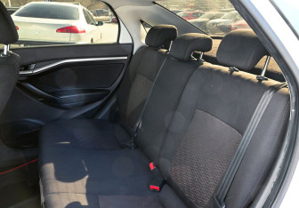 Подержанный автомобиль LADA (ВАЗ) Vesta Sedan 2019 года (17 фото)