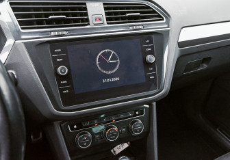 Подержанный автомобиль Volkswagen Tiguan 2019 года (15 фото)