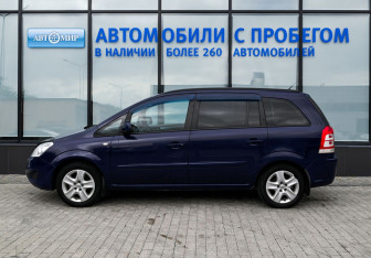 Подержанный автомобиль Opel Zafira Compactvan 2011 года (2 фото)
