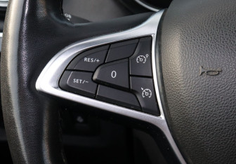 Подержанный автомобиль Renault Kaptur 2020 года (14 фото)