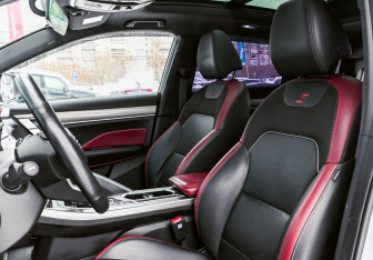 Подержанный автомобиль Geely Coolray 2021 года (9 фото)