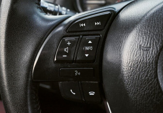 Подержанный автомобиль Mazda CX-5 2012 года (13 фото)