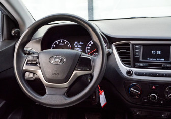 Подержанный автомобиль Hyundai Solaris Sedan 2018 года (11 фото)