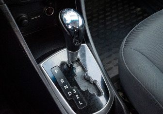 Подержанный автомобиль Hyundai Solaris Sedan 2011 года (16 фото)