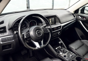 Подержанный автомобиль Mazda CX-5 2015 года (14 фото)