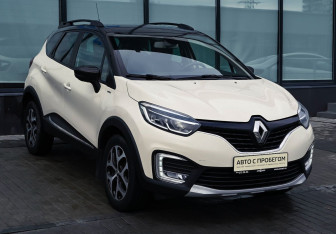 Подержанный автомобиль Renault Kaptur 2018 года (20 фото)