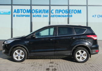 Подержанный автомобиль Ford Kuga 2015 года (2 фото)