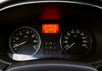 Подержанный автомобиль Nissan Almera Sedan 2014 года (11 фото)