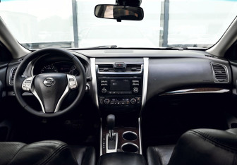 Подержанный автомобиль Nissan Teana 2014 года (19 фото)