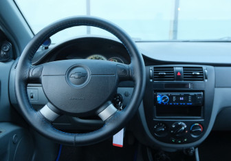 Подержанный автомобиль Chevrolet Lacetti Sedan 2007 года (9 фото)