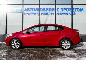 Подержанный автомобиль Kia Cerato Sedan 2014 года (2 фото)