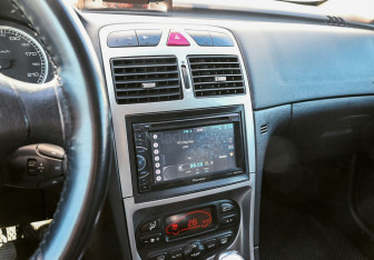 Подержанный автомобиль Peugeot 307 Hatchback 2001 года (11 фото)