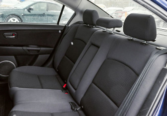 Подержанный автомобиль Mazda 3 Sedan 2008 года (19 фото)