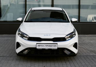 Подержанный автомобиль Kia K3 Sedan 2021 года (8 фото)