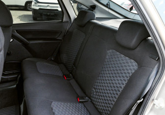 Подержанный автомобиль LADA (ВАЗ) Granta Hatchback 2021 года (15 фото)