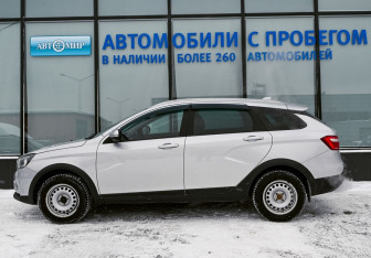 Подержанный автомобиль LADA (ВАЗ) Vesta Wagon 2019 года (2 фото)